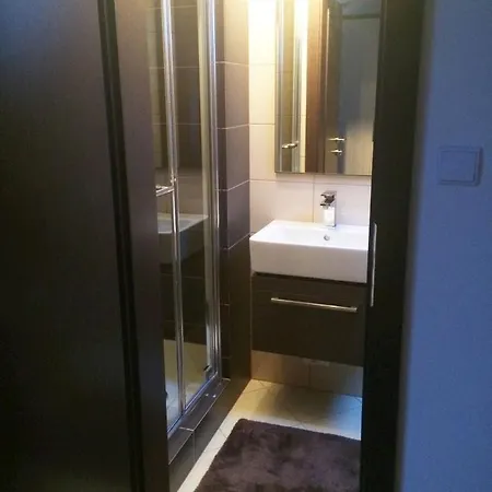 Rekreacny Domcek A - Pri Potoku Velicna