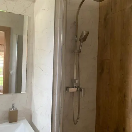 Rekreacny Domcek A - Pri Potoku * Velicna